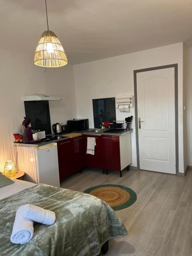 L'Auberge De La Gare, Appartements Tout Confort, Proches Gare Yzeure ภายนอก รูปภาพ