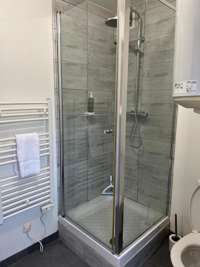 L'Auberge De La Gare, Appartements Tout Confort, Proches Gare Yzeure ภายนอก รูปภาพ
