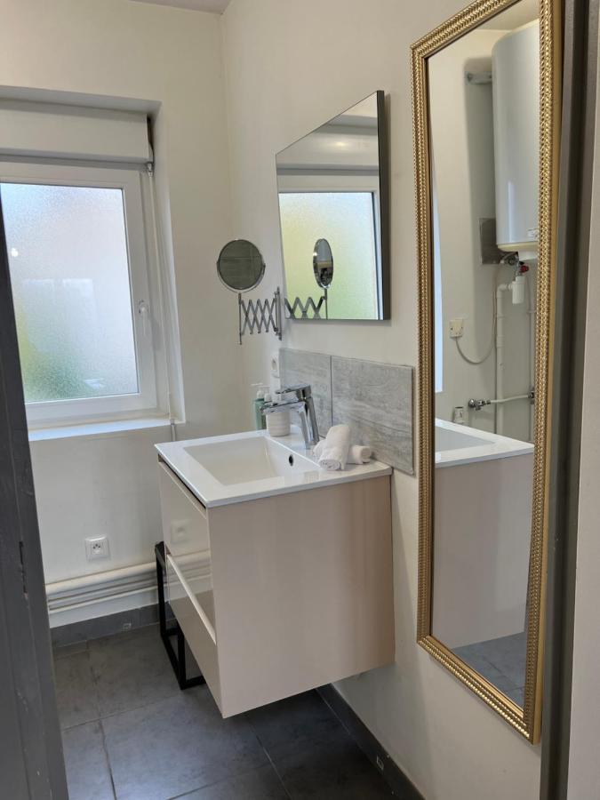 L'Auberge De La Gare, Appartements Tout Confort, Proches Gare Yzeure ภายนอก รูปภาพ