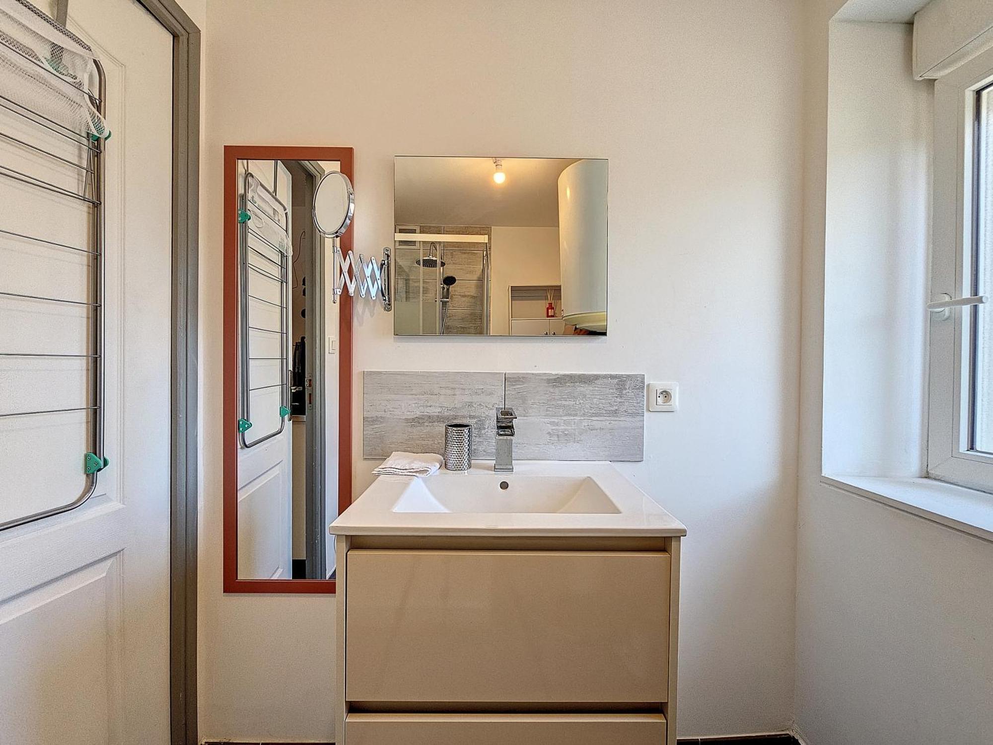 L'Auberge De La Gare, Appartements Tout Confort, Proches Gare Yzeure ภายนอก รูปภาพ